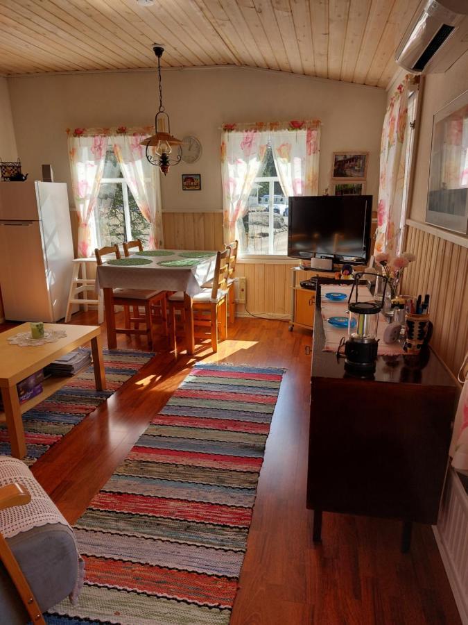 Ilmastoitu Kesaemoekki Askolassa Laehellae Porvoota Exterior photo